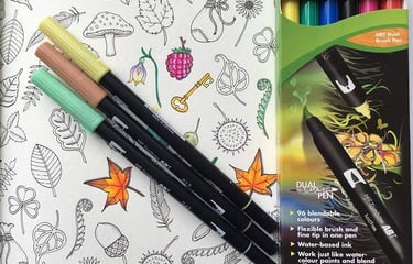 Felnőtt színező könyv színezése Tombow Dual Brush pennel