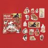 BGM matrica, 45 db - Neko, sötét piros